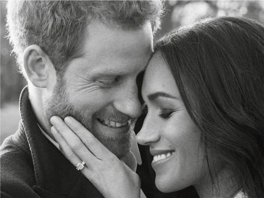 Meghan Markle añade más diamantes a su anillo de compromiso