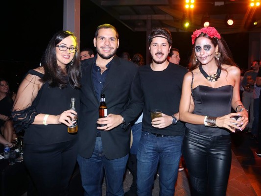 La Halloween party de Miller Genuine Draft en SPS  