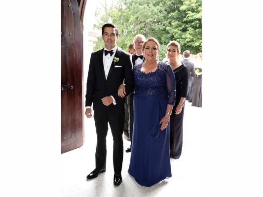 La boda religiosa de Adriana Corrales y Xavier Lacayo