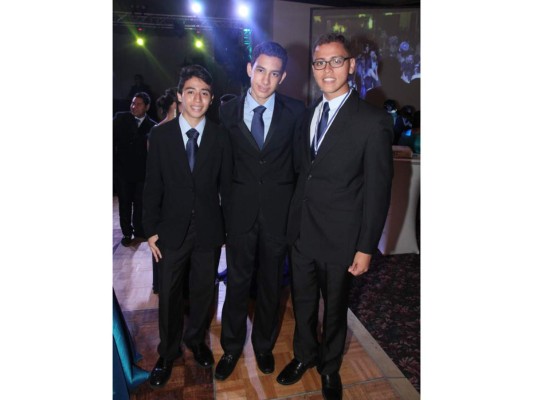 Prom night de New Horizon School  