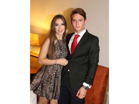 Cena de los seniors de Discovery School