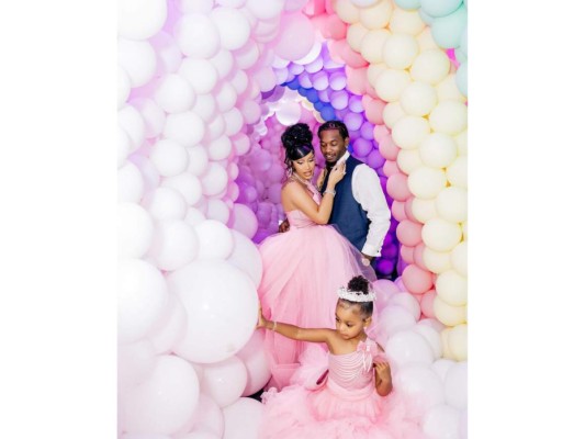 “Mi preciosa bebé. Haría de todo por ti”, expresó la compositora en Instagram.