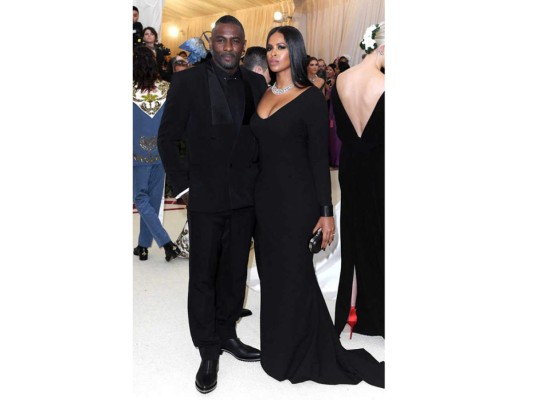 Idris Elba y Sabrina Dhowre