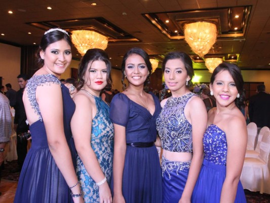 Prom night de New Horizon School  