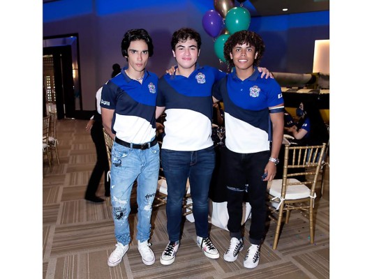 Senior entrance de la Escuela Internacional Sampedrana 2022