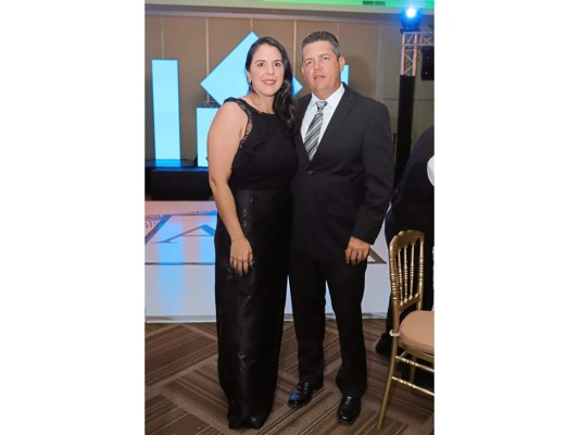 Alfredo Tovar y Sandra Matute se casan  