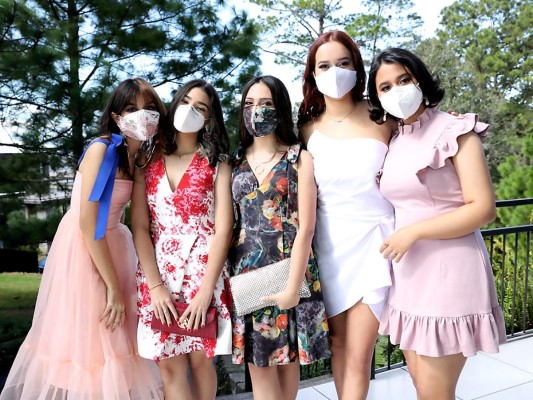 Marcela Nolasco, Carmen Urbina, Diana Castillo, Isabel Napky y Celenia Durón.