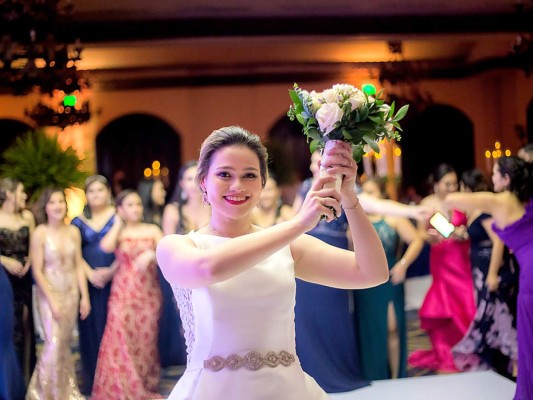La boda de Azaria Martínez y Fernando Torres