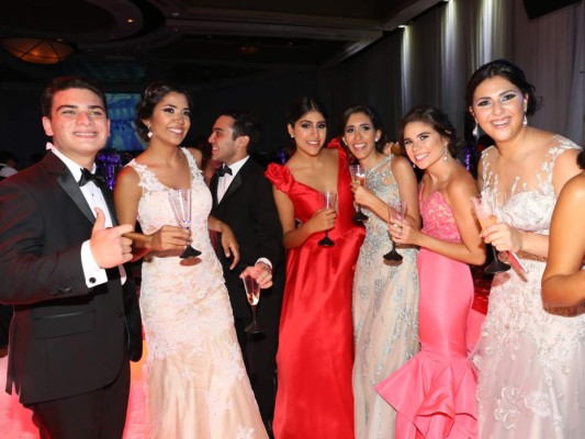 Prom night de la Escuela Americana