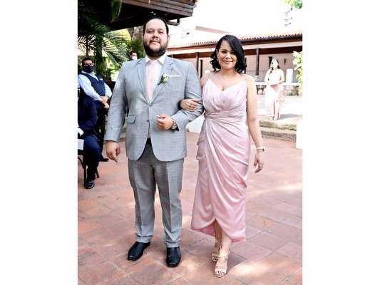 La boda de Javier García y Mónica Vásquez