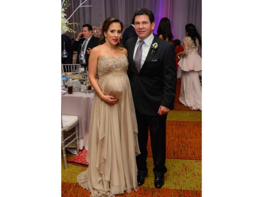 La boda de Verá Lucía Díaz y José Luis Melara