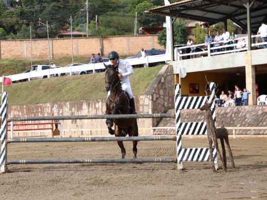 Competencia de Salto en La Herradura