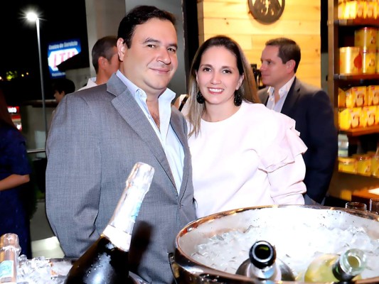 Gran apertura de Wine and Food Company