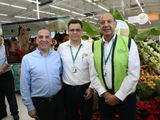 Inauguran nueva tienda de Supermercados La Colonia, Las Hadas.