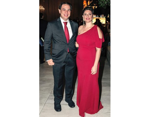 Gamal Nazar y Melanie Andonie celebran por su amor