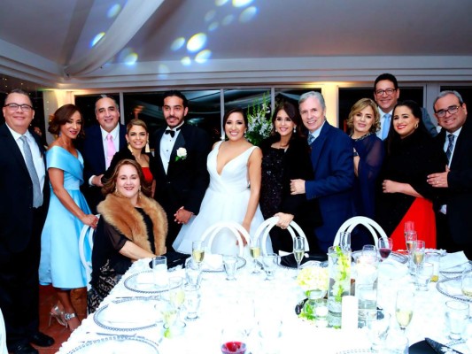 La boda de José Alcerro y Michelle Guevara