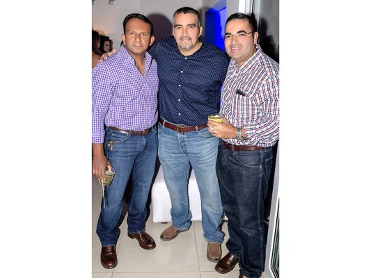 Egresados de la EIS de 1993 festejan por la amistad