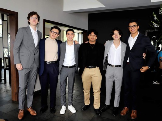 Juan Diego Maier, Juan Mora, René Amador, Diego Chávez Yahir Burgos y Jorge Reyes
