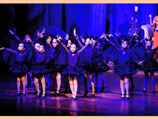 Mágica presentación de La Academia de Baile ADAGIO