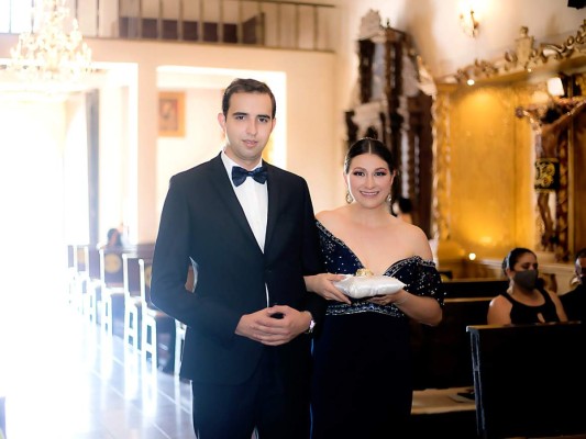 La boda de Azaria Martínez y Fernando Torres
