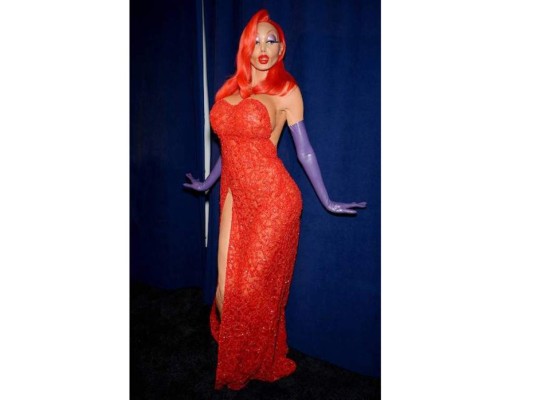 En el 2015 se vistió sensualmente de Jessica rabbit.