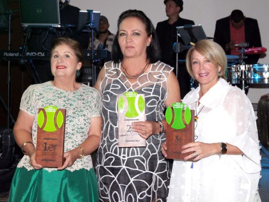 Un éxito el Torneo de tenis de la Amistad 2017