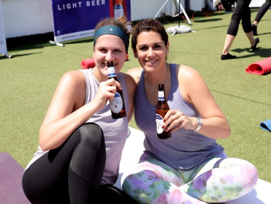 Asana Yoga y Michelob Ultra presentaron Rooftop Yoga 2019