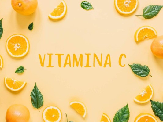 Vitamina C: el ser humano no tiene depósitos para vitamina c en el cuerpo, la tomamos y a las 3 horas se excreta por la orina, así que es importante que incluyamos en todas las comidas alimentos con vitamina c, limón, naranja, brócoli, kale, coliflor, chile dulce, kiwi.