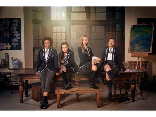 Get Even <br/>Get Even narra la historia de una sociedad secreta compuesta por un grupo de mujeres jóvenes que dentro de una escuela luchan por hacer justicia ante cualquier acosador.