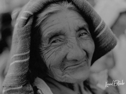 Las mujeres son el corazón de la cultura lenca, ellas son las encargadas de mantener la tradición y el legado de sus ancestros, son sabias, sencillas y generosas