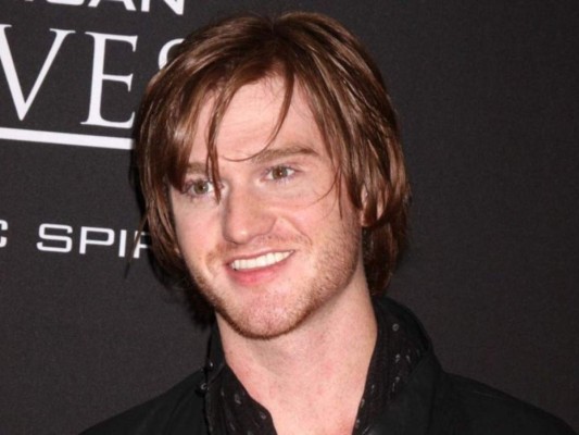 15. Eddie Hassel, actor de Surface y Devious Maids, murió el 1 de noviembre en un intento de robo de auto, según manifiesta The New York Times. Solo tenía 30 años.