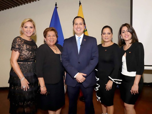 Bienvenida al embajador de Venezuela