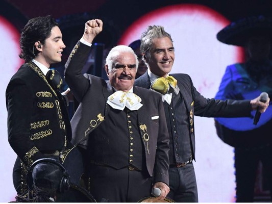 La dinastía Fernández: Vicente Jr, Vicente y Alejandro Fernández.