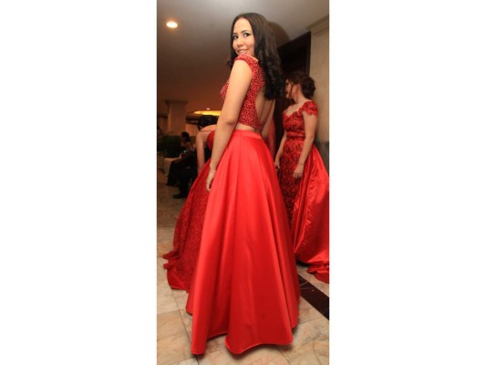 Moda y belleza en la prom de la Dowal School
