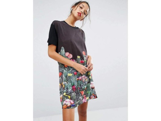 Vestido con cactus son un must para las que nos resistimos a dejar las tendencias primitivistas al estilo Frida Kahlo