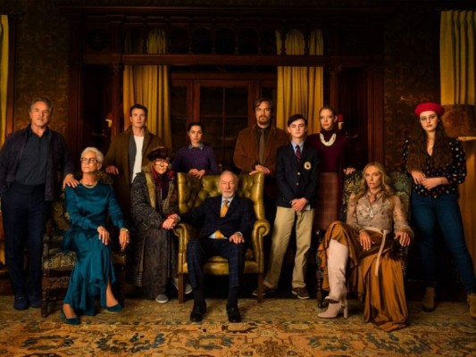 7. Knives Out<br/>Dirigida y escrita por Rian Johnson, narra la historia de una familia que es investigada tras la muerte su patriarca.