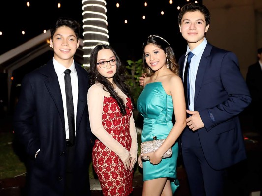 Ángel Bustillo, Cinthia Li Long, Silvia Posadas y Saul Elvir