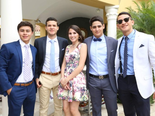 Senior breakfast de la Escuela Americana