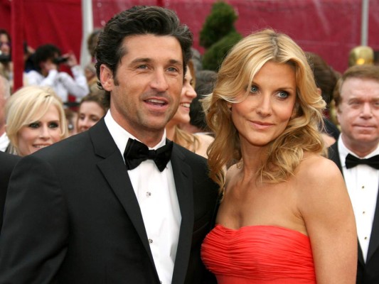El actor Patrick Dempsey se conoció con la estilista Jillian Fink en una peluquería, cuando él hizo una cita con ella para cortarse el cabello ella confesó ser admiradora de las peliculas de Patrick y con su carisma y entusiasmo terminó conquistandolo.