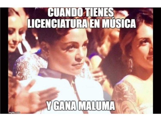 La decimonovena celebración de los Grammy Latinos dejó mucho de que hablar, pues en la gala Natalia Lafourcade tuvo una reacción muy peculiar al momento que Maluma fue galardonado como 'Mejor Álbum Pop Contemporáneo'. Categoría en la que ambos estaban participando.