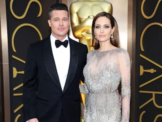 Angelina Jolie furiosa con Brad Pitt por no dejarla mudarse de EEUU