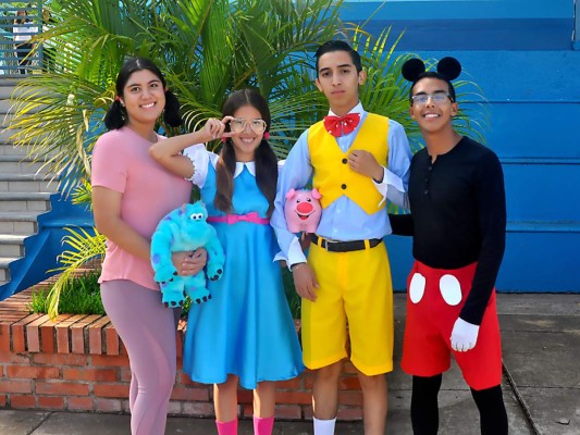 Cartoon Day de los Seniors 2020 de la Macris School