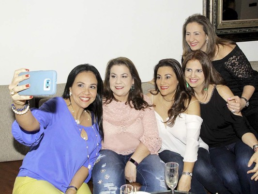 Sparkling Wine en el Nau Sushi Lounge  