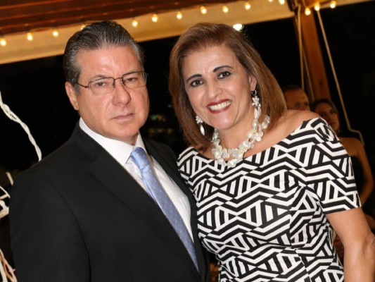 Compromiso de Daniella Valdés y Luis Matamoros