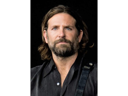 Bradley Cooper. Fue adicto al alcohol y las drogas, un infierno en el que cayó en los comienzos de su carrera, cuando dudaba de su capacidad como intérprete. Su trabajo y su nueva actitud ante la vida han permitido que Cooper haya recuperado la confianza en sí mismo y en su talento como actor