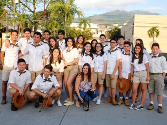 Senior entrance del Valle de Sula  