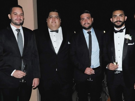 José Miguel y María Lucía celebran boda religiosa   