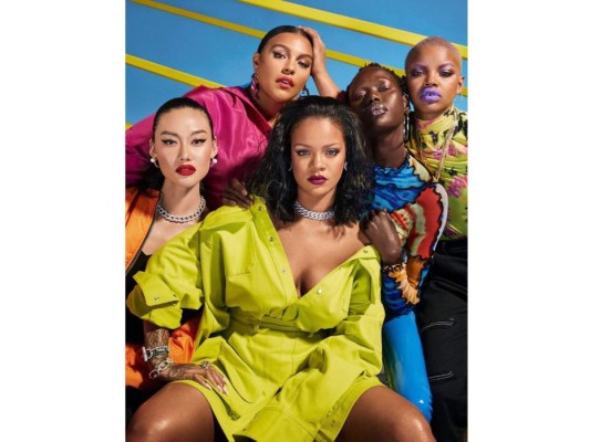 Rihanna Launches Fenty Beauty<br/>Lanzamiento de Fenty Beauty en septiembre del 2017, Rihanna innovo con la variedad de gama de colores para adaptarse a la piel del consumidor<br/>