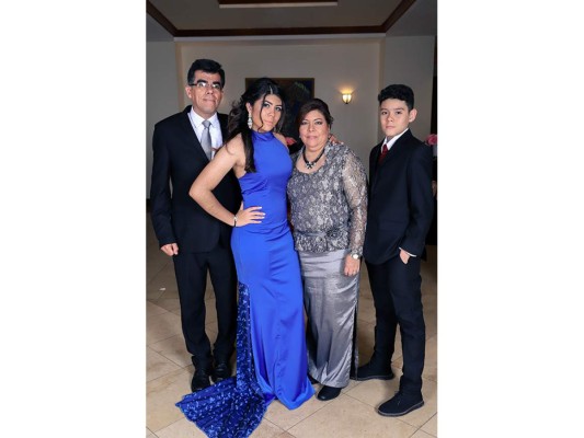Victor Aguero, Gina, Miriam y José David Alfaro