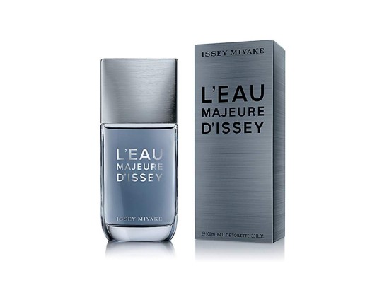 L’EAU MAJEURE D’ISSEY by ISSEY MIYAKE. Una nueva fragancia inspirada en el agua, como símbolo masculino de la fuerza y del movimiento. El agua, como elemento clave. La evocación de una madera salada.